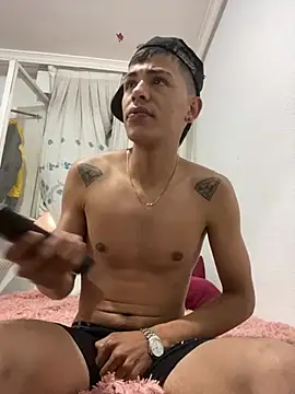 Show de hamzel23 na webcam