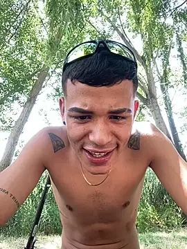 hamzel23 Pertunjukan Webcam