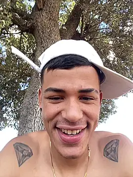 הופעת וובקאם של hamzel23