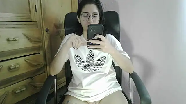 Chat +18 de skinnyX333 ao vivo