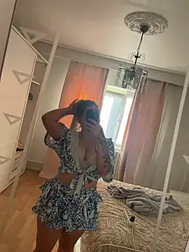 alicexbzz Webcam show