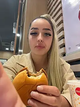 alicexbzzn Live XXX chat