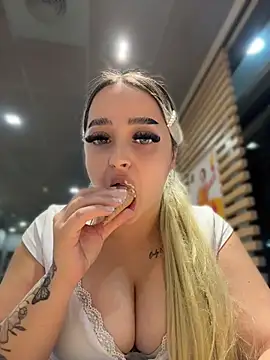 alicexbzz webcam show