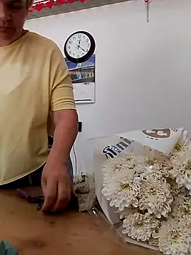 LittleFlower777's Webcam Show