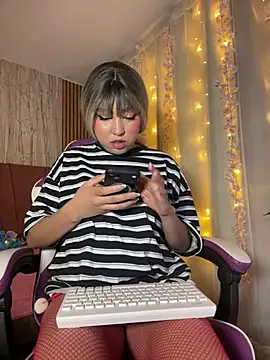 miissVelvett's Webcam Show