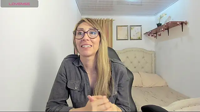 scarletfs' Webcam Show