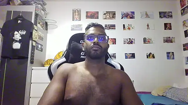 Вебкам-шоу xXxChrisKissxXx