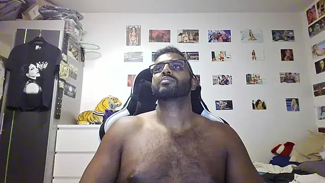 xXxChrisKissxXx Show in webcam