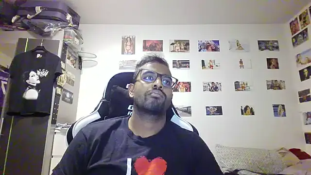 xXxChrisKissxXxn Webbikameraesitys