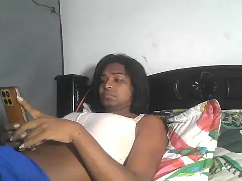 Show modela latin_cock_hardxx na web-kameri