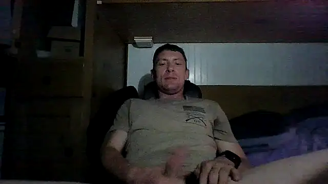 הופעת וובקאם של pussybountyhunterr