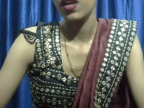 Thirsty_Moni Show in webcam