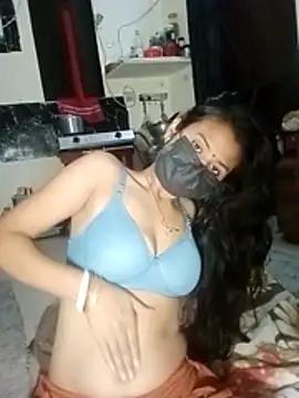 הופעת וובקאם של DesireDuoe