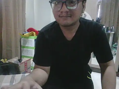 Hikkk____ Pertunjukan Webcam