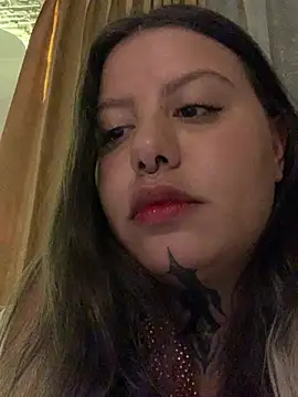 Chat +18 de Srta-Weaver ao vivo
