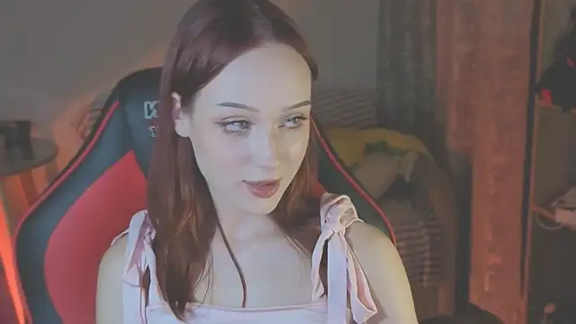 shyghostt Chat XXX in diretta
