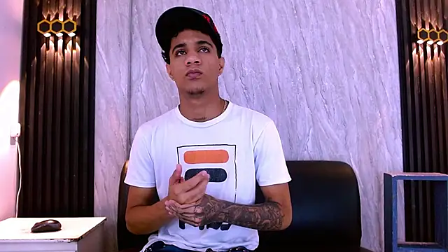 _Thiago12 Webcam-Show
