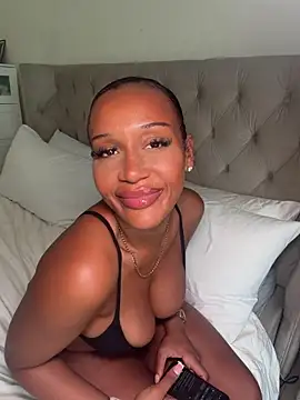 Giamonroee – webcam-show