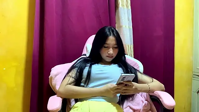 Ariavale437 Pertunjukan Webcam