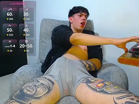Show de Tiaan_BigCock na webcam