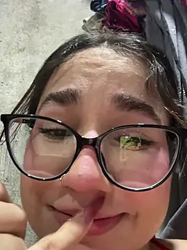 miakhalaf_'s Live XXX Chat