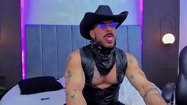 dennis_coxx_ Webcamshow