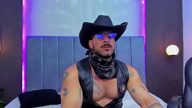 dennis_coxx_ Show Webcam