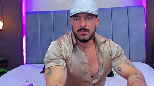 Show modela dennis_coxx_ na web-kameri