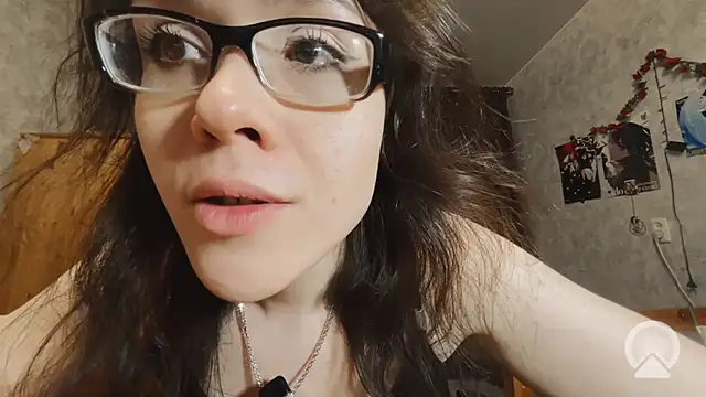 Show modela RachelSav na web-kameri