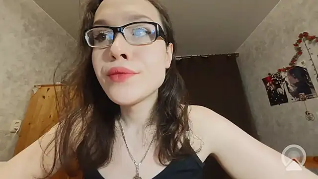 Show modela RachelSav na web-kameri