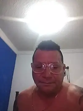 Show modela Terraluna333 na web-kameri
