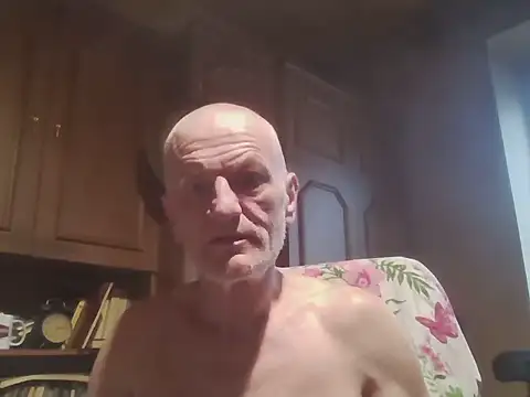 Show modela 1973teacher na web-kameri