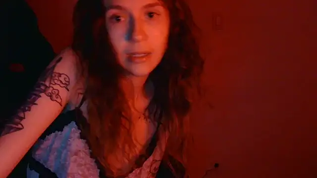 EllaMae2000's Webcam Show