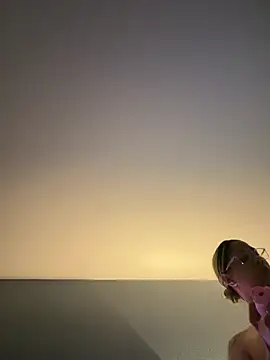 FamousBarbieDoll Webcamshow