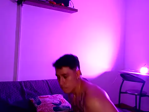 GUST_CERVUS Webcam-Show