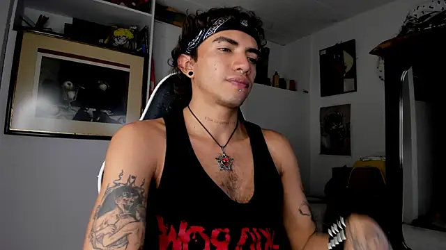 darkodarkoo webkamerás műsora