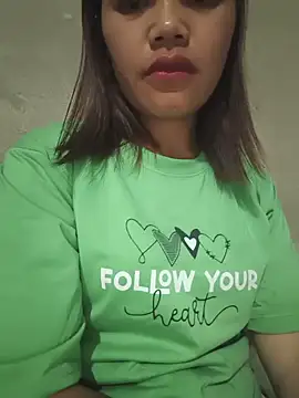 Thuy-top Chat XXX live