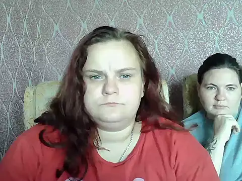 MilaXHelen webcam show
