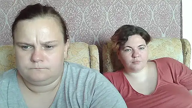 MilaXHelen webcam show