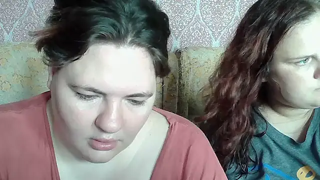 MilaXHelen webcam show