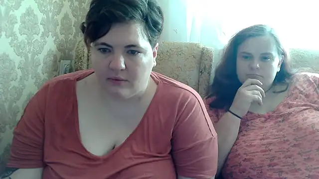 MilaXHelen Webcamshow