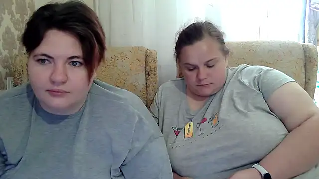 MilaXHelen's Live XXX Chat
