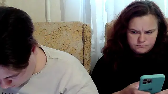 Show modela MilaXHelen na web-kameri
