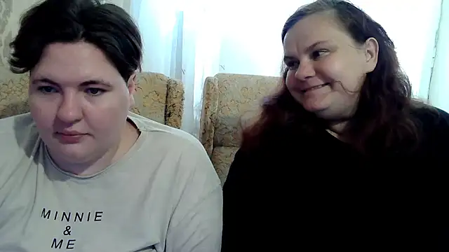 MilaXHelen Webcam-Show