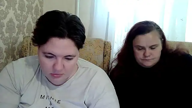 Chat +18 de MilaXHelen ao vivo