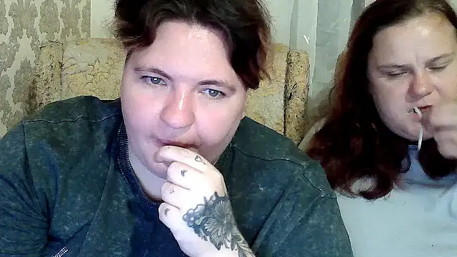 Chat XXX en directo de MilaXHelen