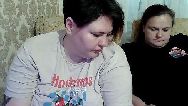 Show modela MilaXHelen na web-kameri