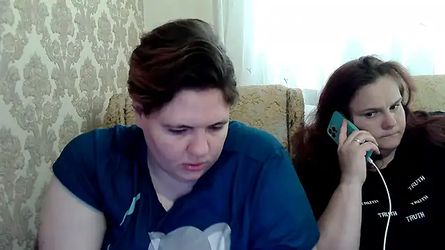 MilaXHelen's Live XXX Chat