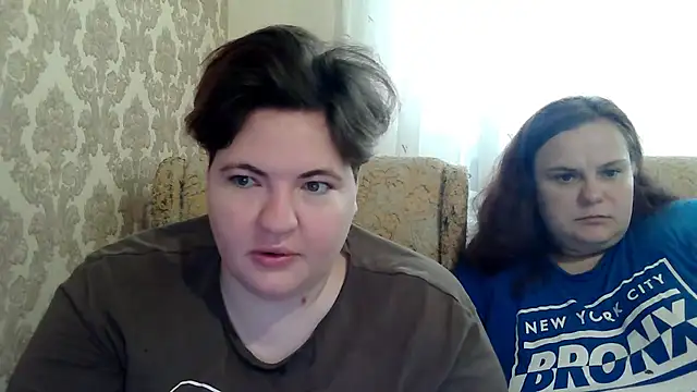 Chat XXX Live MilaXHelen