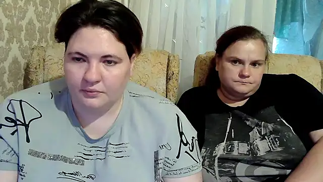 MilaXHelenn Webbikameraesitys